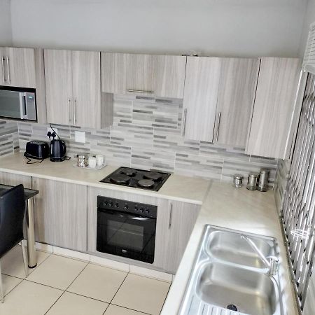 Sunrise Guesthouse Pretoria Luaran gambar