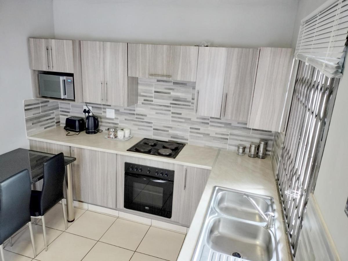 Sunrise Guesthouse Pretoria Luaran gambar