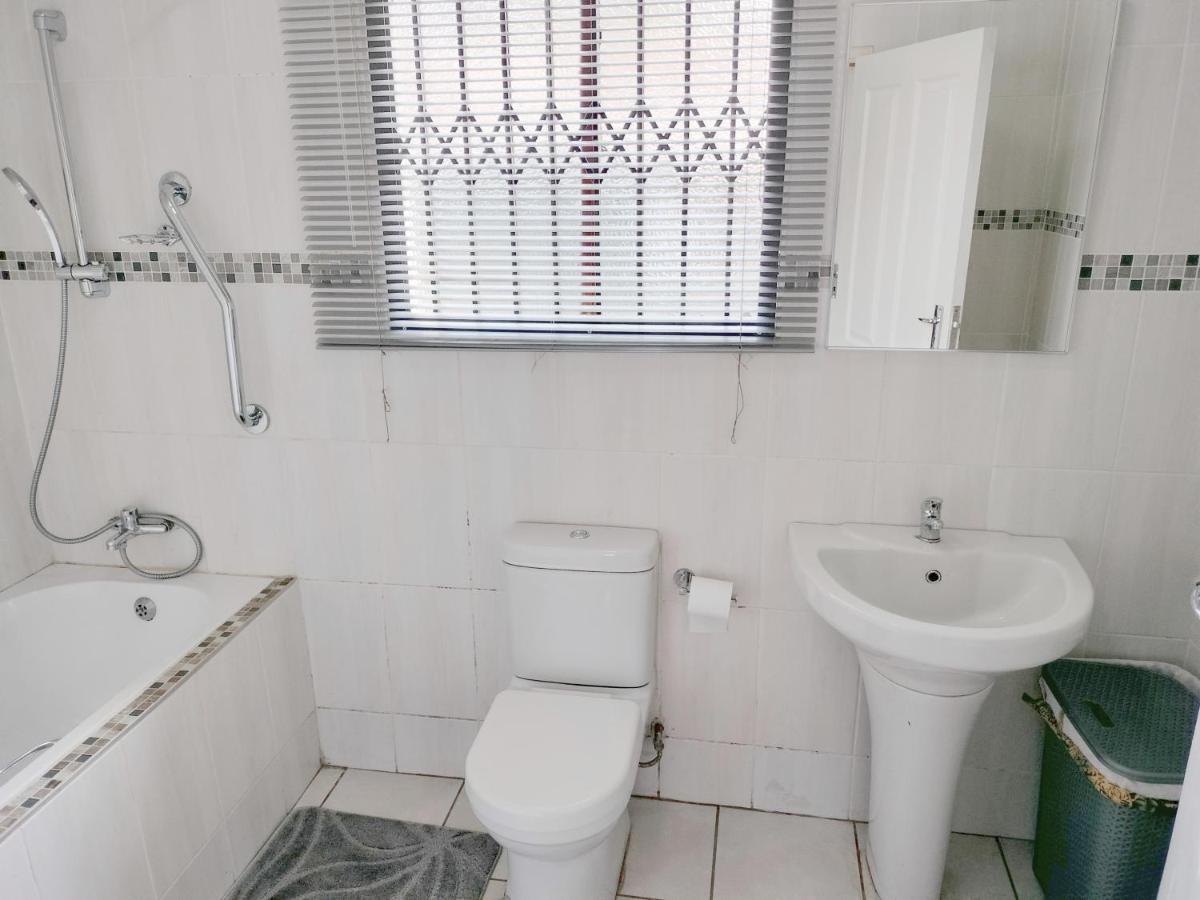 Sunrise Guesthouse Pretoria Luaran gambar